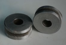 Knurling wheels left and right.jpg